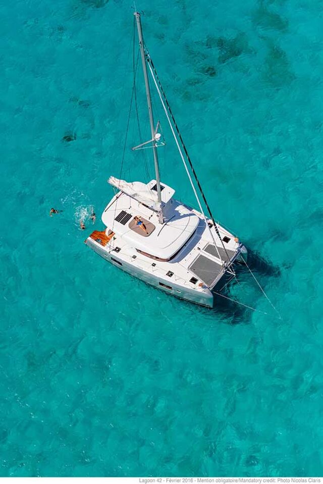 Lagoon 42 - 4 + 1 cab. Solaris